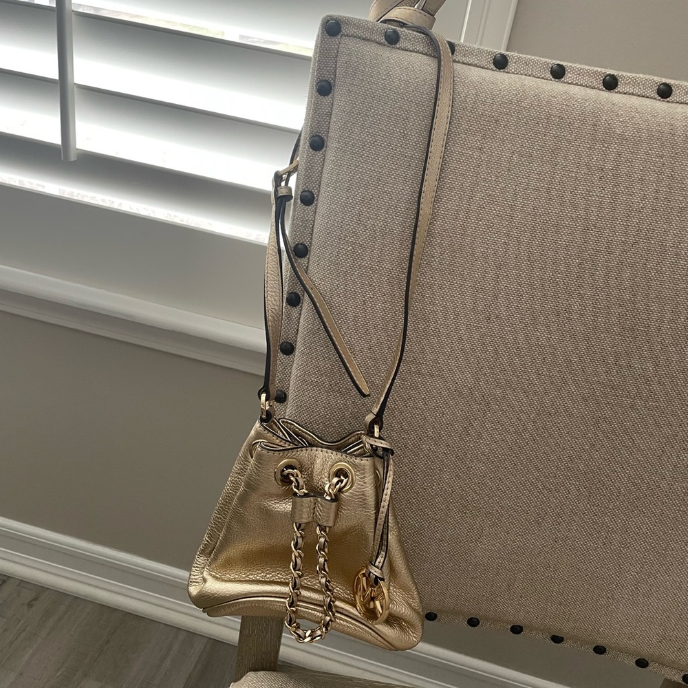 Michael Kors bucket bag